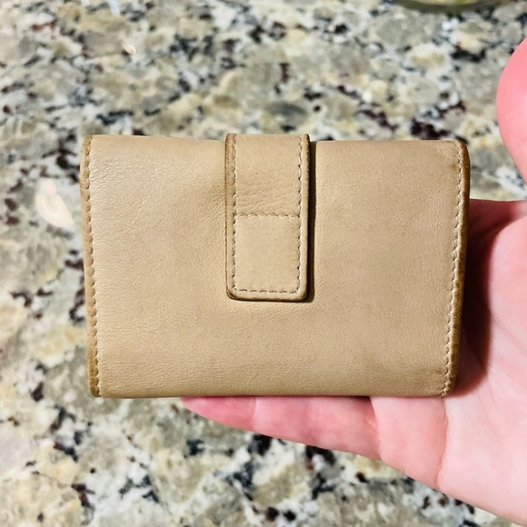GUCCI Tan Leather Key Wallet 💯 AUTHENTIC - Picture 5 of 15
